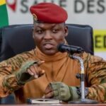 Tension et suspense autour du procès entre le leader syndical Moussa Diallo et l’écrivain Adama Siguiré