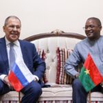 Sergueï Lavrov Élevé au rang de commandeur de l’ordre de l’étalon lors de sa visite au Burkina Faso