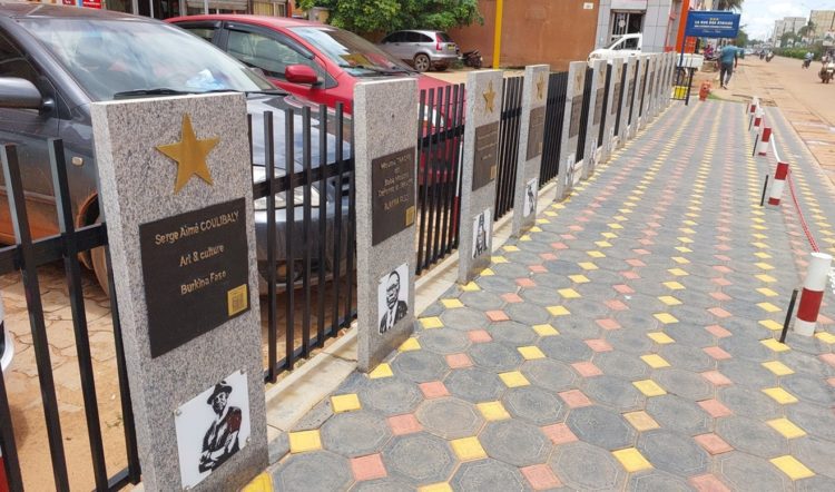 Neuf étoiles volées